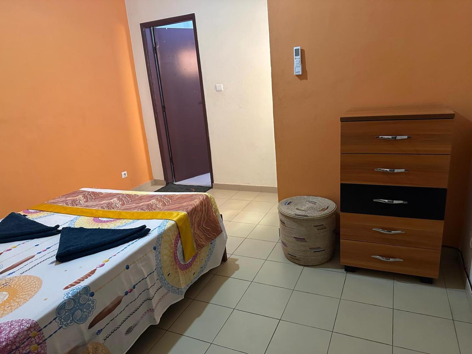 Apartamento Spacieux Chez Keur Matou - F2 Dakar